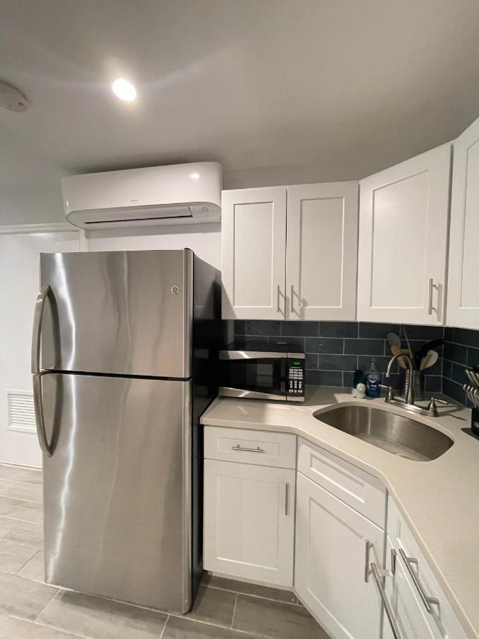 Modern Apartment With Parking & Quick Ride To Manhattan New York Exterior photo