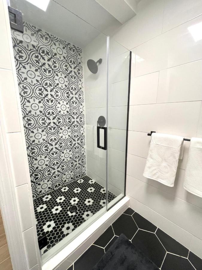 Modern Apartment With Parking & Quick Ride To Manhattan New York Exterior photo